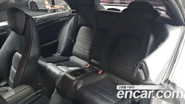 Mercedes-Benz E-Класс 2014 thumb 11