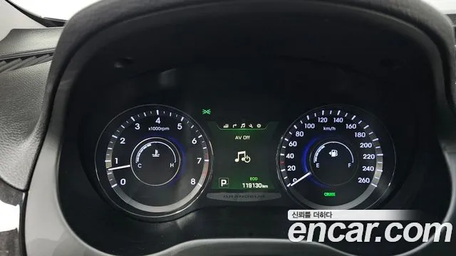 Hyundai Grandeur 2016 thumb 8
