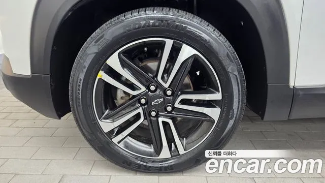 ChevroletGMDaewoo TrailBlazer 2021 thumb 5