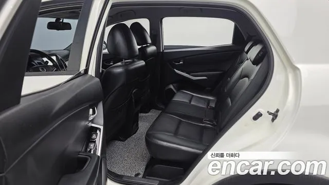 KG_Mobility_Ssangyong KORANDO 2014 thumb 11
