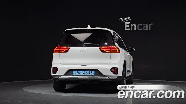 Kia Niro 2022 thumb 4