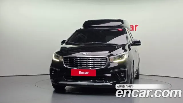Kia Carnival 2018 thumb 3