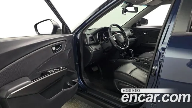 KG_Mobility_Ssangyong TIBOLI 2018 thumb 10