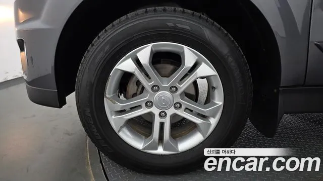 KG_Mobility_Ssangyong KORANDO 2017 thumb 5