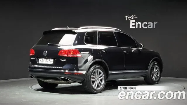 Volkswagen Touareg 2016 thumb 2
