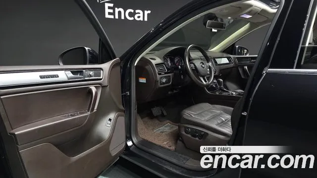 Volkswagen Touareg 2016 thumb 10