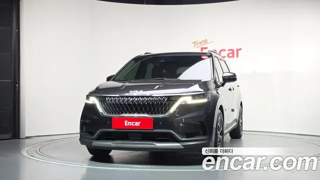Kia Carnival 2023 thumb 3
