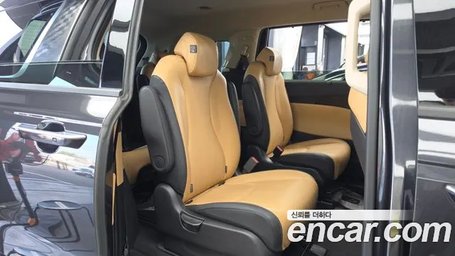 Kia Carnival 2023 thumb 12