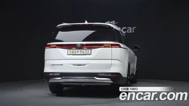 Kia Carnival 2020 thumb 4