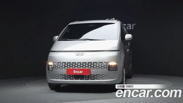 Hyundai Staria 2022 thumb 3
