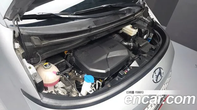 Hyundai Staria 2022 thumb 6