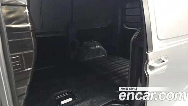 Hyundai Staria 2022 thumb 12