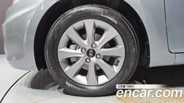 Hyundai Accent 2019 thumb 5