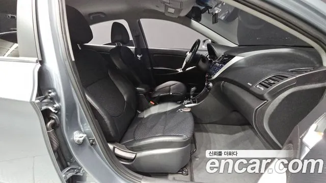 Hyundai Accent 2019 thumb 11