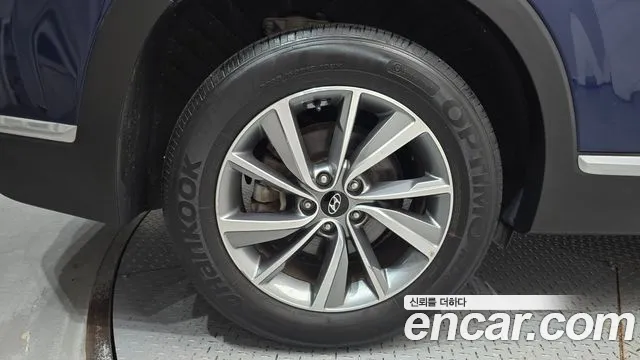 Hyundai Santa Fe 2019 thumb 5