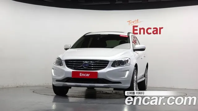 Volvo XC60 2016 thumb 2