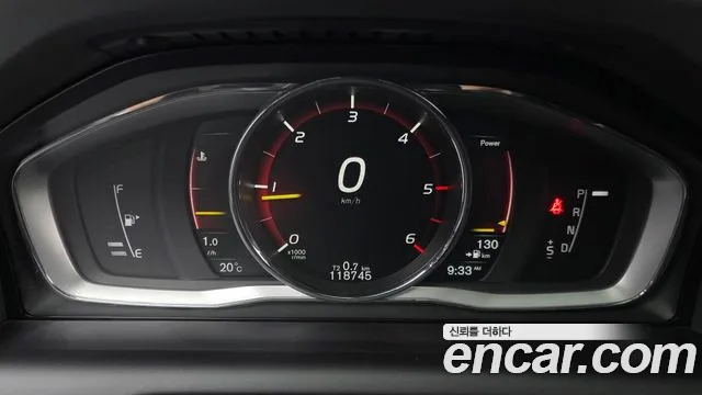 Volvo XC60 2016 thumb 7