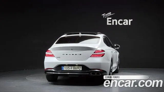 Genesis G70 2021 thumb 3