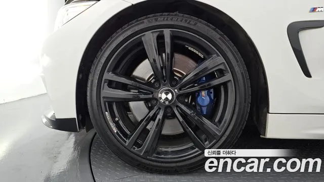BMW 4-Series 2016 thumb 5