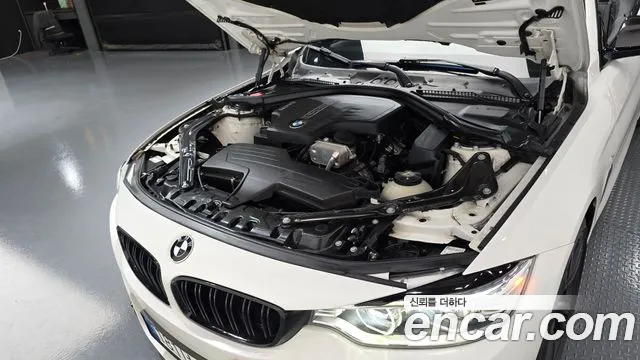 BMW 4-Series 2016 thumb 6