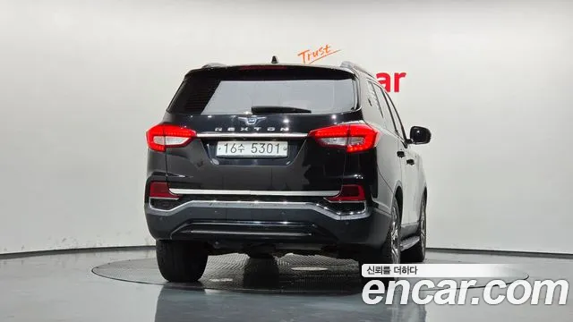 KG_Mobility_Ssangyong Rexton 2018 thumb 4