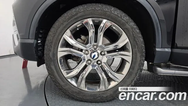 KG_Mobility_Ssangyong Rexton 2018 thumb 5