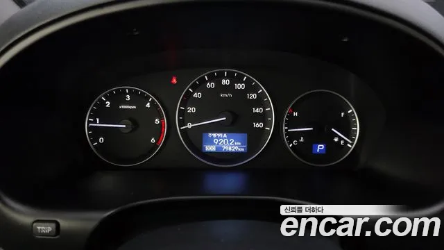 Hyundai Starex 2019 thumb 8