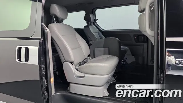 Hyundai Starex 2019 thumb 11