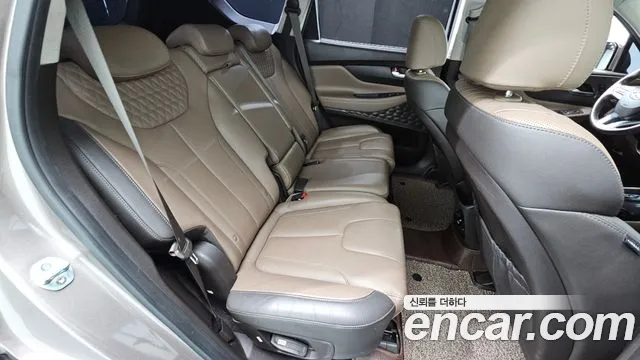 Hyundai Santa Fe 2018 thumb 10