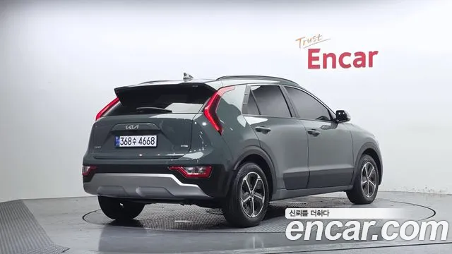 Kia Niro 2022 thumb 2