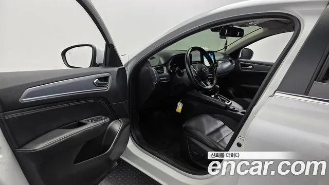 Renault-KoreaSamsung Arkana 2020 thumb 10