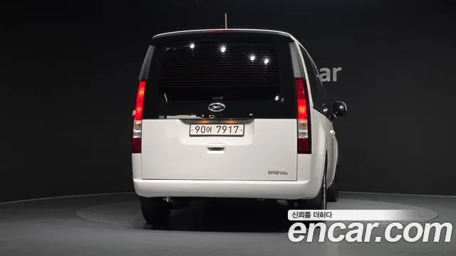 Hyundai Staria 2021 thumb 4