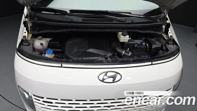 Hyundai Staria 2021 thumb 6