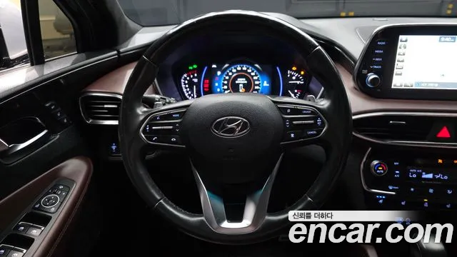 Hyundai Santa Fe 2018 thumb 12