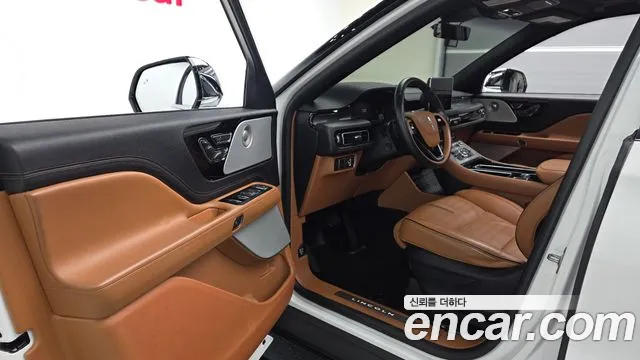 Lincoln Aviator 2022 thumb 10