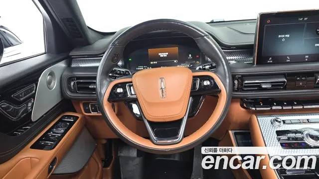 Lincoln Aviator 2022 thumb 12