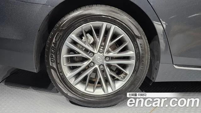 Hyundai Grandeur 2017 thumb 5