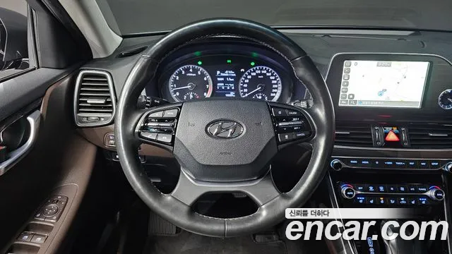 Hyundai Grandeur 2017 thumb 12