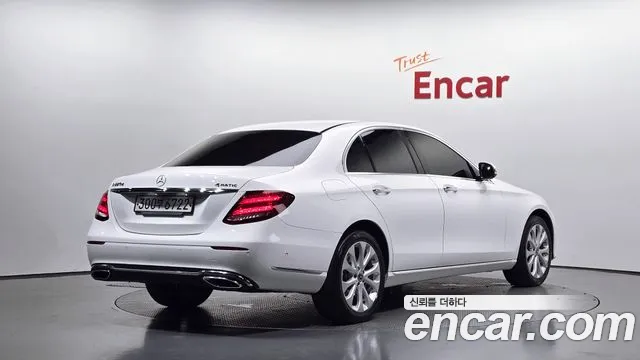 Mercedes-Benz E-Класс 2019 thumb 2