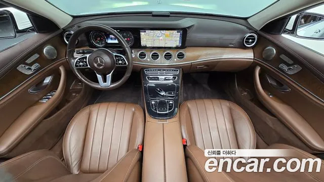 Mercedes-Benz E-Класс 2019 thumb 7