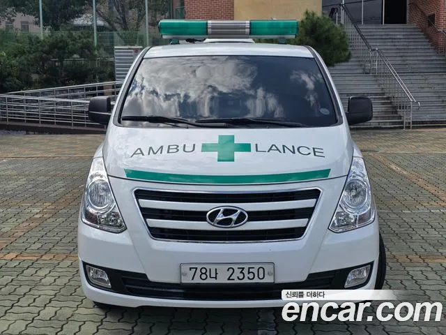 Hyundai Starex 2017 thumb 2