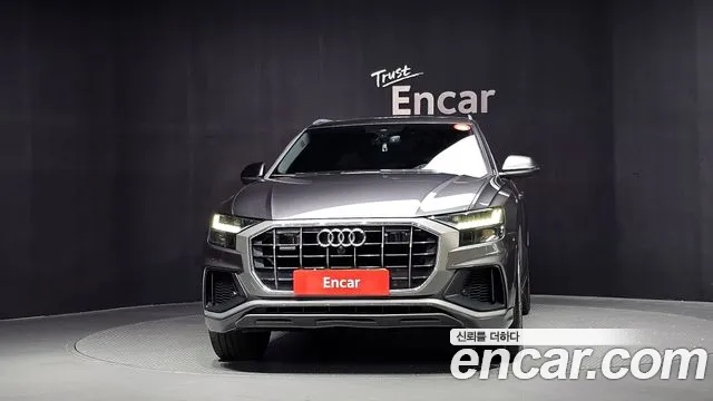 Audi Q8 2020 thumb 3