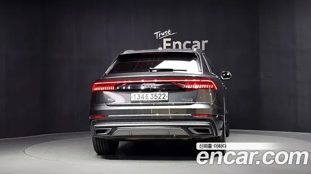 Audi Q8 2020 thumb 4