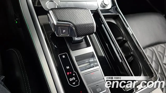 Audi Q8 2020 thumb 9