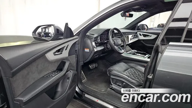 Audi Q8 2020 thumb 10