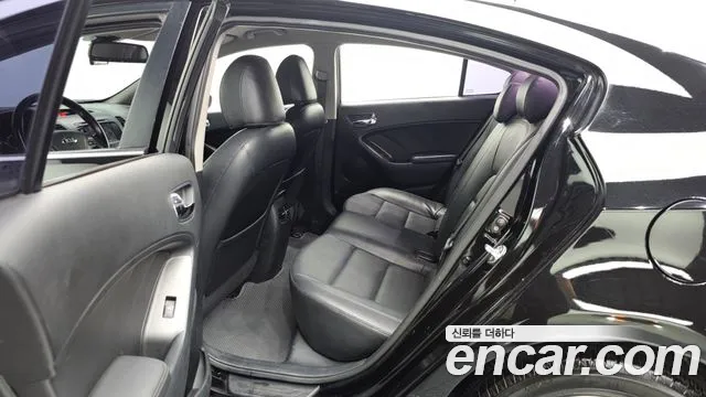 Kia K3 2014 thumb 10