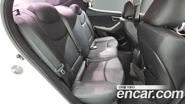 Hyundai Avante 2013 thumb 10
