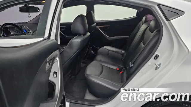 Hyundai Avante 2013 thumb 11
