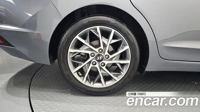 Hyundai Avante 2018 thumb 4