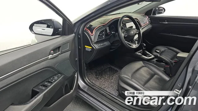 Hyundai Avante 2018 thumb 9